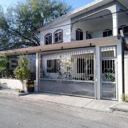 Buy this 6 bed house on Mariano escobedo in Jerónimo Treviño 2°sector, 67450 Cadereyta Jiménez