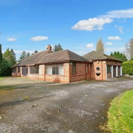 Buy this 5 bed house on Higher Lane in Broomedge, WA13 0RW