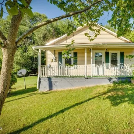 Buy this 3 bed house on 417 Archcrest St in Kingsport, Tennessee