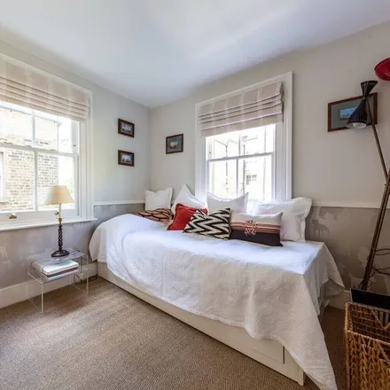 Rent this 3 bed house on London in SW10 0QJ, United Kingdom
