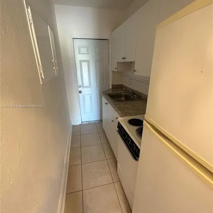 Image 3 - 1286 Northeast 109th Street, Courtly Manor, Miami-Dade County, FL 33161, USA - Apartment for rent