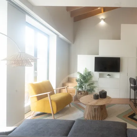 Rent this 2 bed apartment on Calçada do Carregal in 4050-167 Porto, Portugal