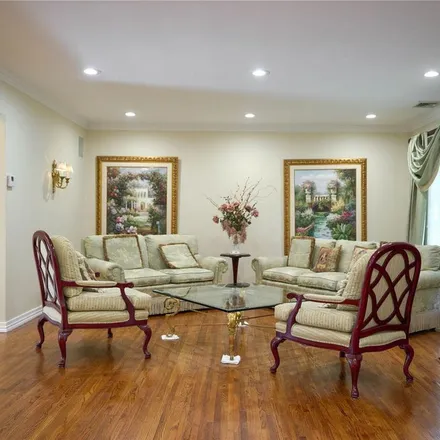 Rent this 5 bed apartment on 19 Glenwood Drive in Village of Great Neck Estates, North Hempstead