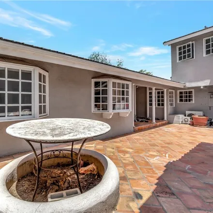 Image 8 - 4815 Don Juan Place, Los Angeles, CA 91364, USA - House for sale