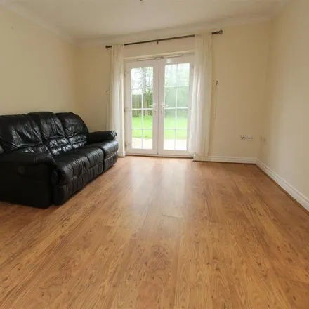 Image 3 - Kensington Way, Rothwell, LS10 4UP, United Kingdom - Apartment for rent