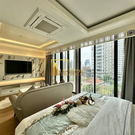 Rent this 1 bed apartment on Tower 2 in Soi Sukhumvit 22, Sukhumvit