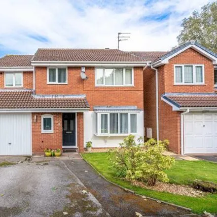 Buy this 4 bed house on Sunningdale Avenue in South Staffordshire, WV6 7YR