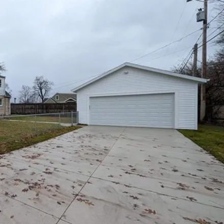 Buy this 4 bed house on 400 South 35th Street in South Bend, IN 46615