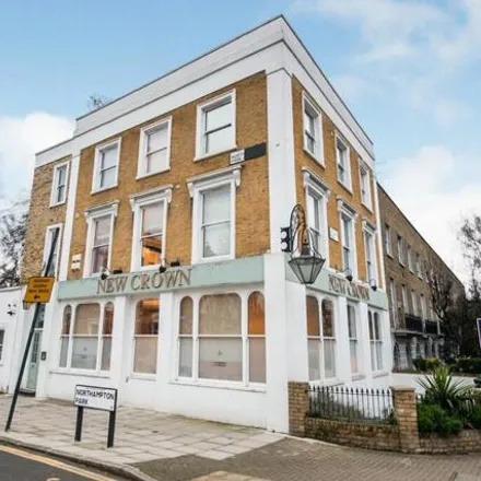 Buy this 3 bed apartment on 86 St. Paul's Road in London, N1 2QP