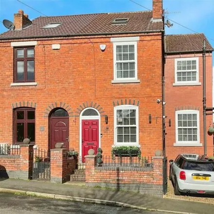 Buy this 4 bed duplex on Hope Street in Wordsley, DY8 5QD