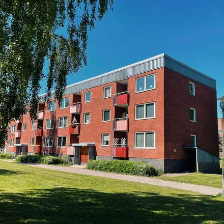 Rent this 3 bed apartment on Hammarvägen 7 in 863 32 Sundsvall, Sweden