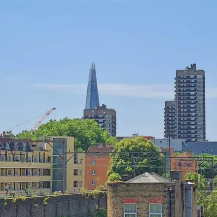 Image 3 - Kelday Heights, 2 Spencer Way, St. George in the East, London, E1 2PJ, United Kingdom - Apartment for sale