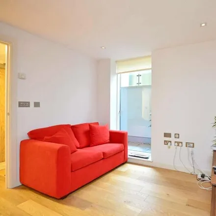 Rent this 1 bed apartment on 38 Frederick Street in London, WC1X 0NB
