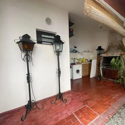 Rent this 3 bed apartment on Italia 100 in Crucecita, 1870 Avellaneda