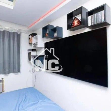 Buy this 2 bed apartment on Rua Sá Pinto in Barreto, Niterói - RJ