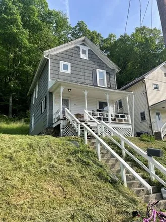 Buy this 3 bed house on 530 Pacific Street in Franklin, PA 16323