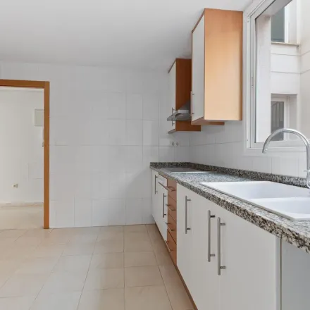 Rent this 3 bed apartment on Avinguda d'Unicef / Avenida de Unicef in 6, 03016 Alicante