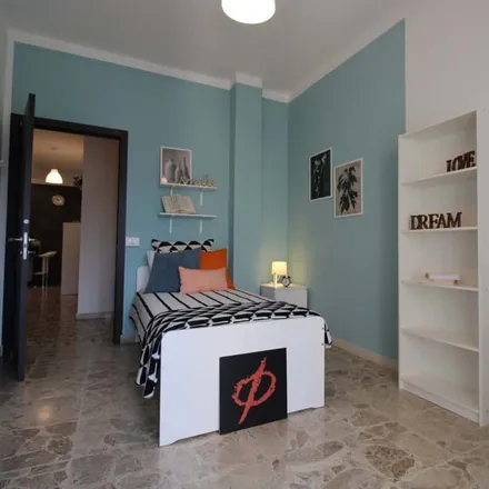 Rent this 5 bed room on v.le Piave 70 in Viale del Piave, 25124 Brescia BS