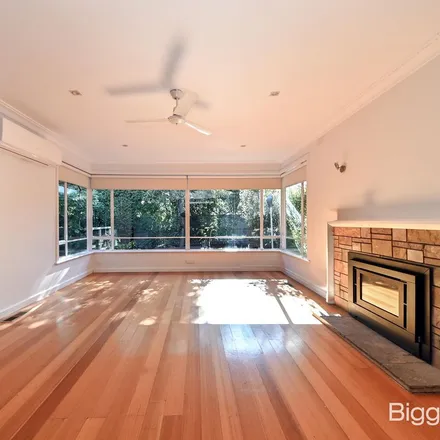Rent this 3 bed apartment on Bennett Avenue in Mount Waverley VIC 3149, Australia