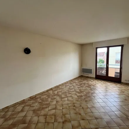 Rent this 2 bed apartment on 42 Avenue du Général de Gaulle in 77330 Ozoir-la-Ferrière, France