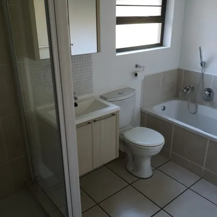 Image 4 - Isipingo Road, Paulshof, Sandton, 2151, South Africa - Apartment for rent