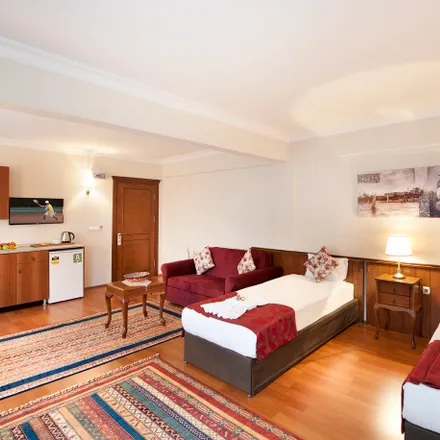 Image 3 - Sultan house hotel, Şehit Mehmetpaşa Yokuşu, 34122 Fatih, Turkey - Room for rent