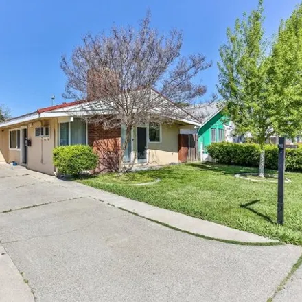 Buy this 3 bed house on 832 Inglewood Drive in Broderick, West Sacramento