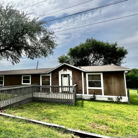 Buy this studio apartment on 593 West 4th Street in Karnes City, TX 78118