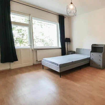 Rent this 2 bed room on Friedrichsbrunner Straße 36 in 12347 Berlin, Germany
