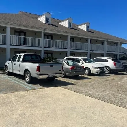 Rent this 1 bed apartment on 76 Carriage Ln Apt 2 in Destrehan, Louisiana