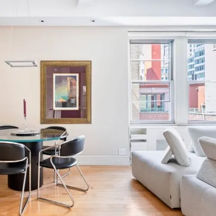 Image 2 - 101 East 38th Street, New York, NY 10016, USA - Apartment for sale
