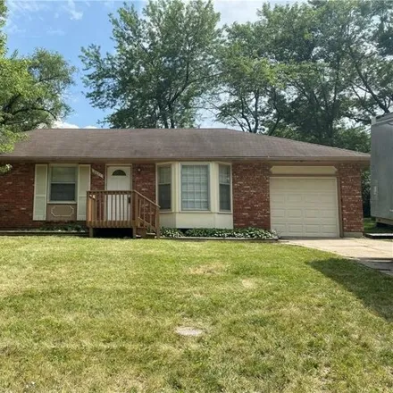 Buy this 3 bed house on 8657 E 108th Ter in Kansas City, Missouri