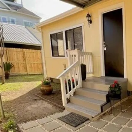 Rent this 2 bed house on 378 East 25th Street in Houston, TX 77008