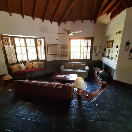 Image 5 - Florencio Parravicini, B1852 GAU Burzaco, Argentina - House for sale