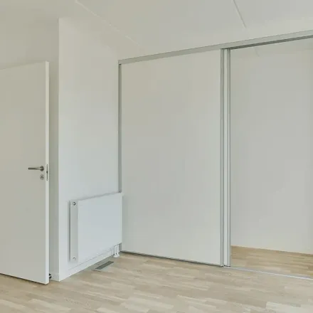Rent this 5 bed apartment on Møllevangen 1 in 2610 Rødovre, Denmark