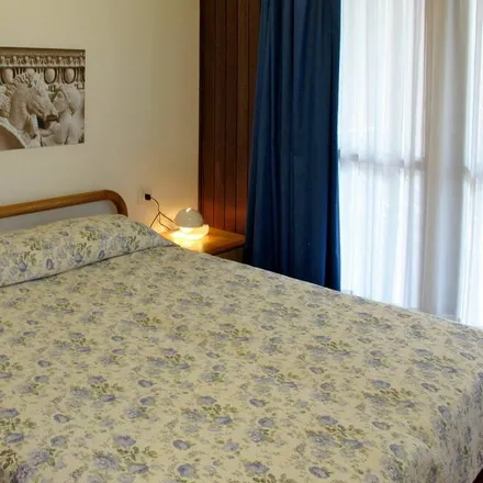 Image 4 - 25080 Moniga del Garda BS, Italy - Apartment for rent