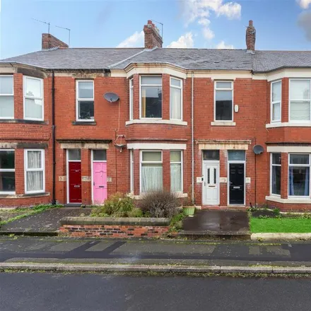 Rent this 2 bed apartment on Trewhitt Road in Newcastle upon Tyne, NE6 5DY