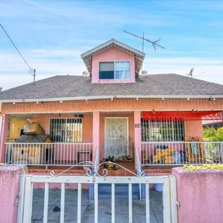 Buy this 7 bed house on 1847 South Catalina Street in Los Angeles, CA 90006