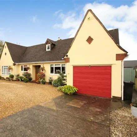 Buy this 5 bed house on Saint Peter's Road in Bath and North East Somerset, BA3 4BJ