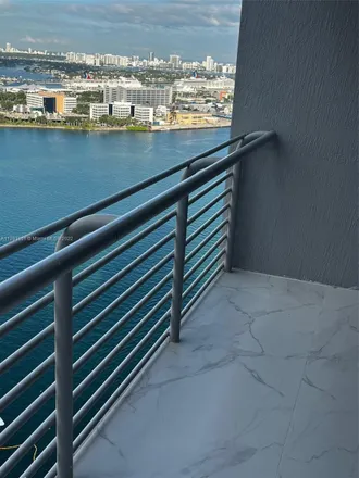 Image 1 - One Miami East Tower, 205 Biscayne Boulevard, Miami, FL 33131, USA - Condo for rent