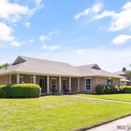 Buy this 5 bed house on 2822 Guilford Drive in Perkins Place, Baton Rouge