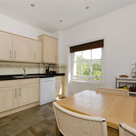 Rent this 2 bed apartment on 7 Highbury Crescent in London, N5 1RN