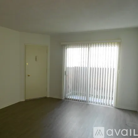 Image 6 - 1423 S Saltair Ave, Unit 2 - Apartment for rent