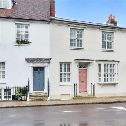 Buy this 3 bed townhouse on 80 The Hundred in Romsey, SO51 8BX