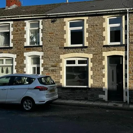 Rent this 3 bed townhouse on Park Place in Gilfach, CF81 8NA