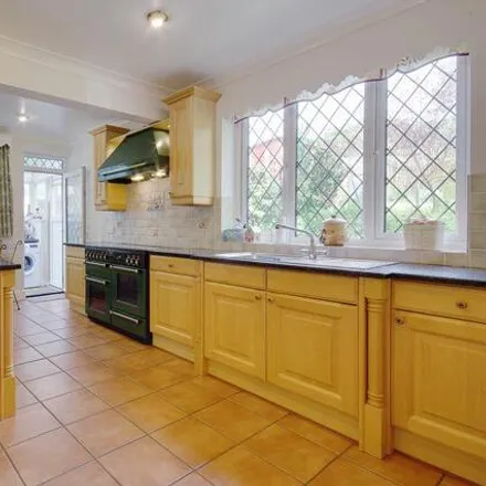Image 8 - 28 Montague Road, Bournemouth, Christchurch and Poole, BH5 2EP, United Kingdom - House for sale