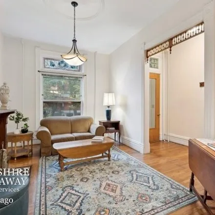 Image 4 - 1504 West Jackson Boulevard, Chicago, IL 60688, USA - House for sale