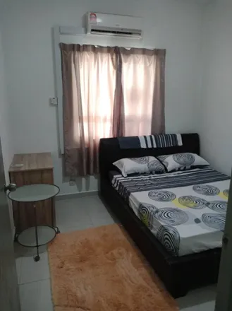 Rent this 1 bed apartment on Vista Damai Condominium in 340 Jalan Tun Razak, Kampung Datuk Keramat