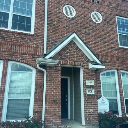 Rent this 3 bed condo on 2098 Holleman Drive West in College Station, TX 77840