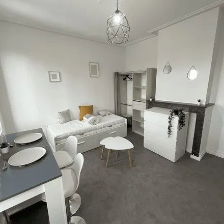 Rent this 1 bed apartment on 10bis Avenue du Faubourg de Cambrai in 59300 Valenciennes, France